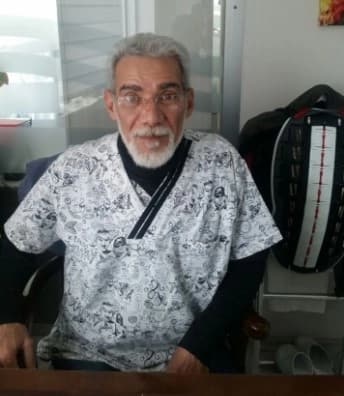 Dr. Dt. Selahi Ertürk bünyesindeki uzman ve modern sağlık merkezi klinik binası görseli