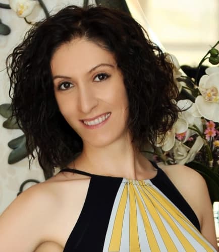 Dr. Öğr. Üyesi Sevda Sarıkaya bünyesindeki uzman ve modern sağlık merkezi klinik binası görseli