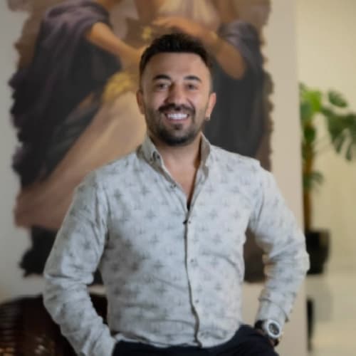 Dr. Refik Mutlu bünyesindeki uzman ve modern sağlık merkezi klinik binası görseli