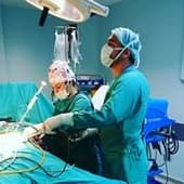 Op. Dr. Selim Birol bünyesindeki uzman ve modern sağlık merkezi klinik binası görseli