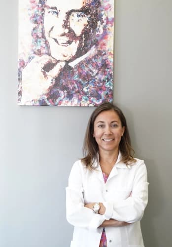 Op. Dr. Sibel Gelecek bünyesindeki uzman ve modern sağlık merkezi klinik binası görseli