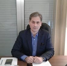 Prof. Dr. Sinan Çağlayan bünyesindeki uzman ve modern sağlık merkezi klinik binası görseli