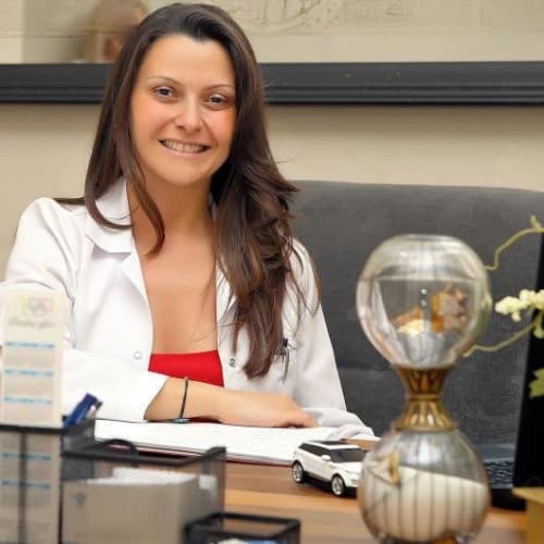 Uzm. Dr. Deniz Mataracı Çevik bünyesindeki uzman ve modern sağlık merkezi klinik binası görseli