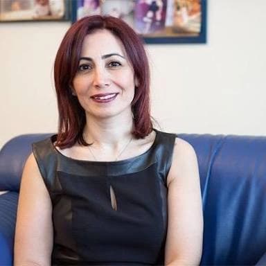 Uzm. Dr. Semra Akkuş Akman bünyesindeki uzman ve modern sağlık merkezi klinik binası görseli