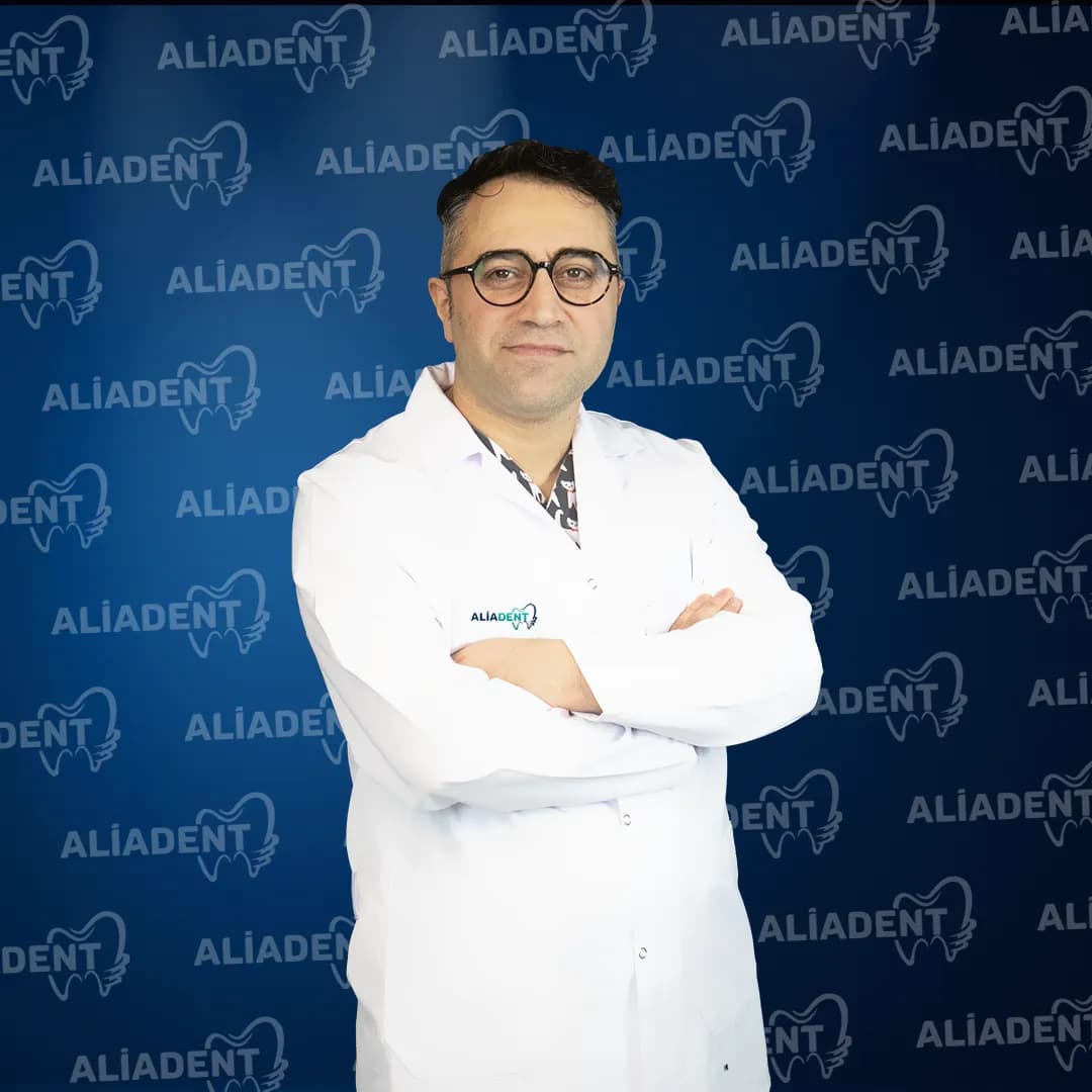 Uzm. Dr. Akif ARSLAN - Aliadent Ağız ve Diş Sağlığı Merkezi uzman doktor profil fotoğrafı