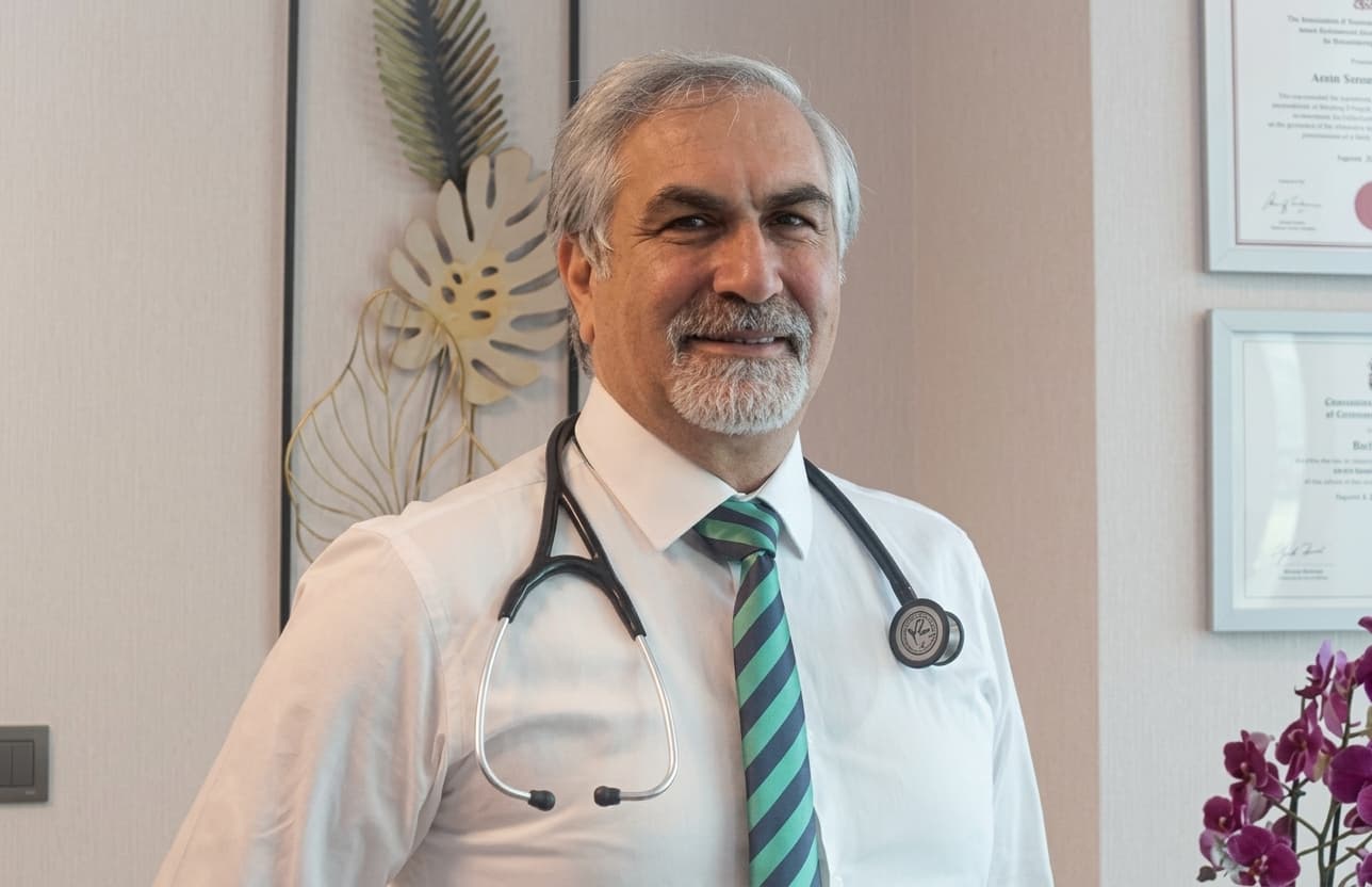 Prof. Dr. Zülfikar Polat bünyesindeki uzman ve modern sağlık merkezi klinik binası görseli