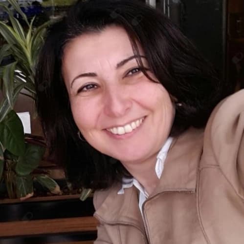 Dr. Dt. Yeşim Tüfekçi Hemiş klinik detaylarını, uzman hekimlerini ve tedavi fiyatlarını inceleyin Dr. Dt. Yeşim Tüfekçi Hemiş bünyesindeki uzman ve modern sağlık merkezi klinik binası görseli