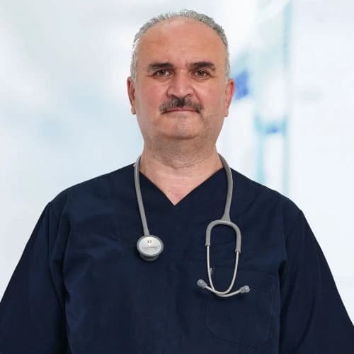 Dr. Hakan Özkul klinik detaylarını, uzman hekimlerini ve tedavi fiyatlarını inceleyin Dr. Hakan Özkul bünyesindeki uzman ve modern sağlık merkezi klinik binası görseli