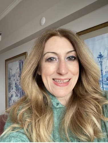 Prof. Dr. Neslim Güvendeğer Doksat klinik detaylarını, uzman hekimlerini ve tedavi fiyatlarını incel Prof. Dr. Neslim Güvendeğer Doksat bünyesindeki uzman ve modern sağlık merkezi klinik binası görseli