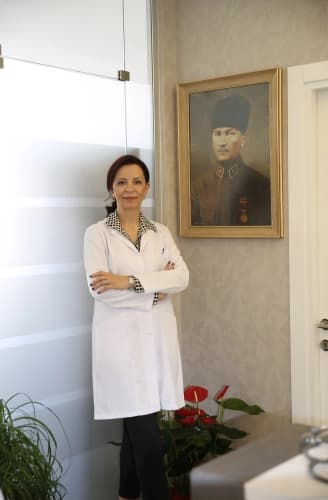 Prof. Dr. Zeliha Arslan Ulukan klinik detaylarını, uzman hekimlerini ve tedavi fiyatlarını inceleyin Prof. Dr. Zeliha Arslan Ulukan bünyesindeki uzman ve modern sağlık merkezi klinik binası görseli