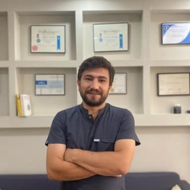 Dt. Rıdvan Güvener ana sayfasını ve profilini inceleyin Dt. Rıdvan Güvener sağlık merkezi resmi kurumsal logosu